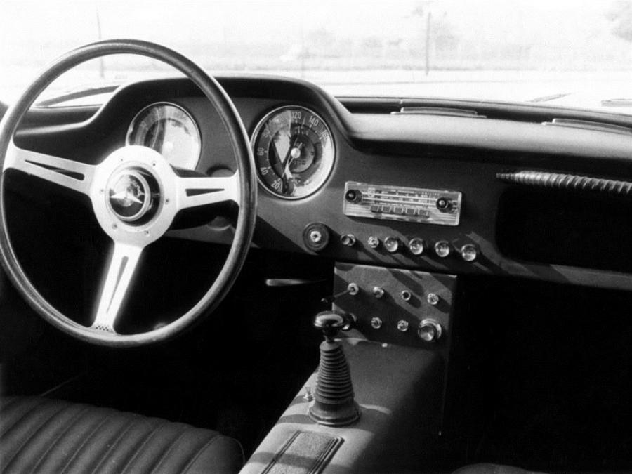 Торпедо Panhard CD Coupe GT 1963 года  (фото 5 из 6)